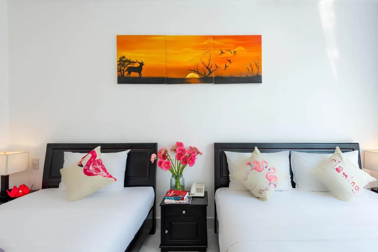 Flamingo Villa Homestay - Big Rooms With Balcony - Close To Hoi An Old Town 200M & Temple Bridge - Large Outside Pool For Sun Bathing