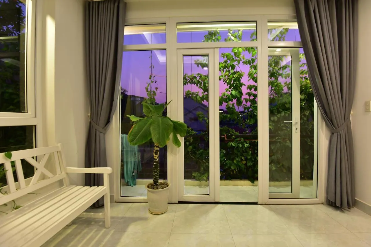 Flamingo Villa Homestay - Big Rooms With Balcony - Close To Hoi An Old Town 200M & Temple Bridge - Large Outside Pool For Sun Bathing