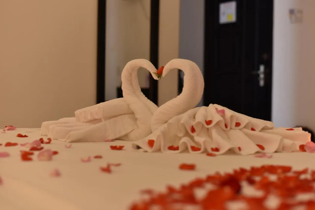 Flamingo Villa Homestay - Big Rooms With Balcony - Close To Hoi An Old Town 200M & Temple Bridge - Large Outside Pool For Sun Bathing 0*,  Vietname