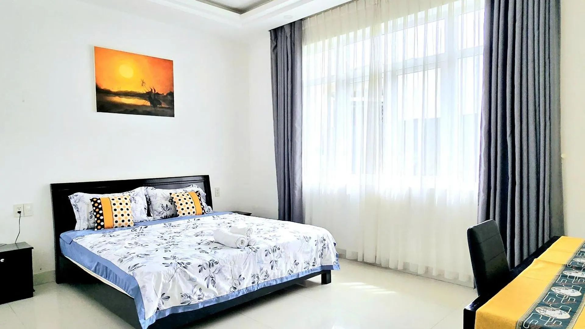 Flamingo Villa Homestay - Big Rooms With Balcony - Close To Hoi An Old Town 200M & Temple Bridge - Large Outside Pool For Sun Bathing Vietnam