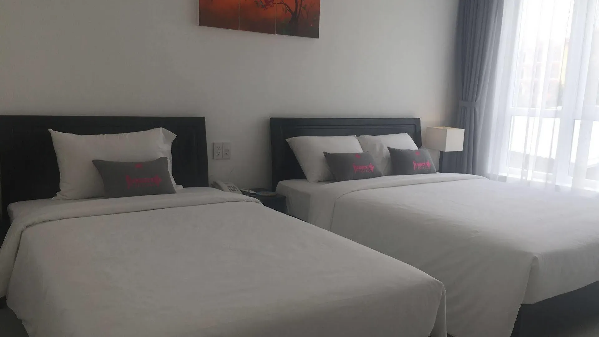 Flamingo Villa Homestay - Big Rooms With Balcony - Close To Hoi An Old Town 200M & Temple Bridge - Large Outside Pool For Sun Bathing Vietnam