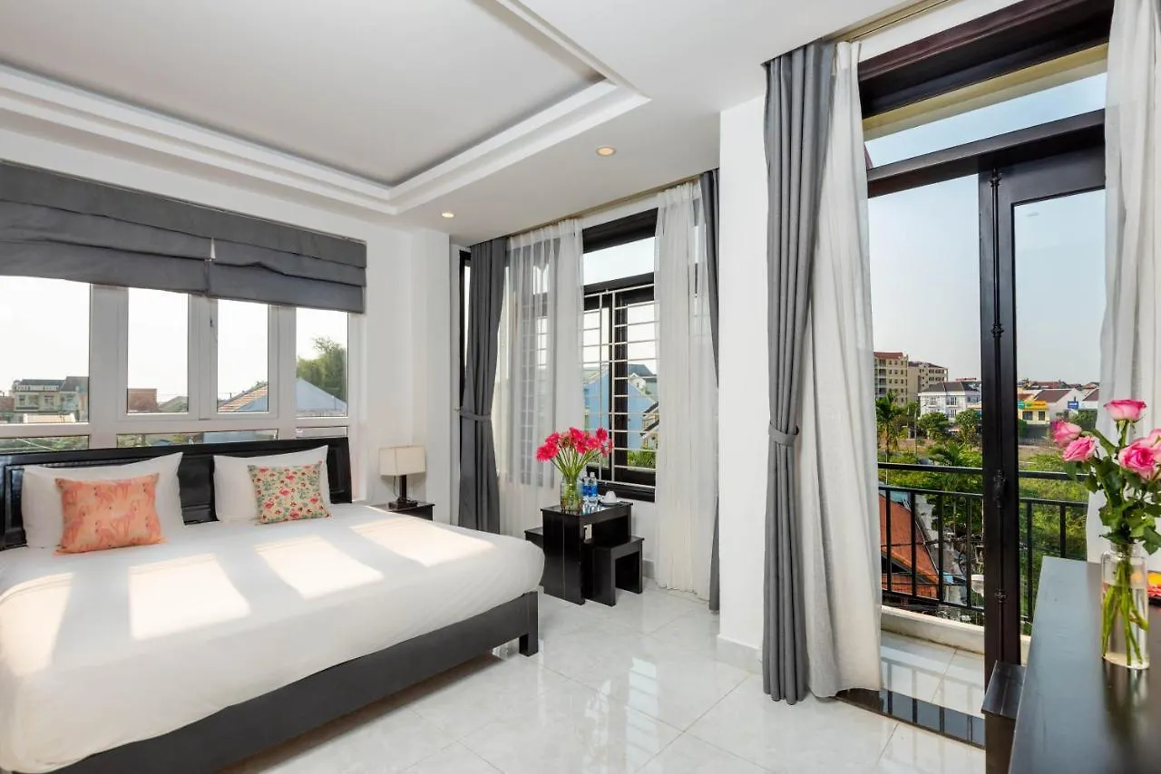 Flamingo Villa Homestay - Big Rooms With Balcony - Close To Hoi An Old Town 200M & Temple Bridge - Large Outside Pool For Sun Bathing Vietnam