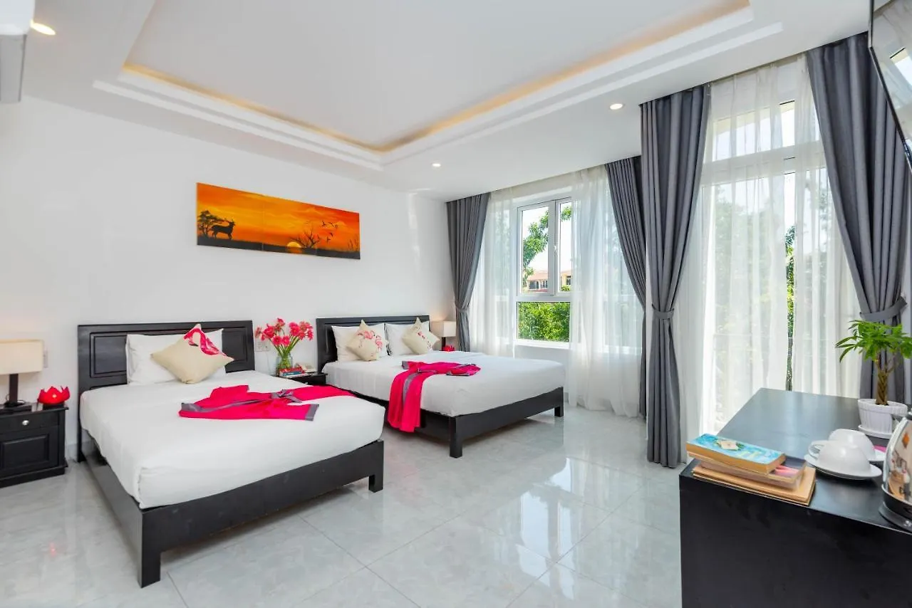 Flamingo Villa Homestay - Big Rooms With Balcony - Close To Hoi An Old Town 200M & Temple Bridge - Large Outside Pool For Sun Bathing 0*,  Vietnam